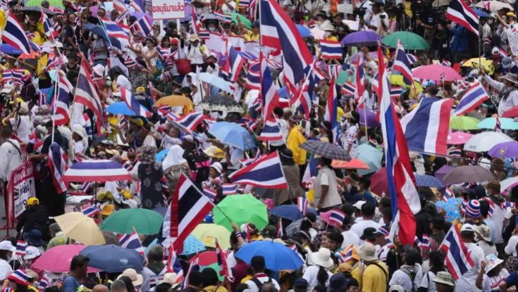 Demo Besar Guncang Thailand, Ribuan Warga Tuntut PM Paetongtarn Mundur